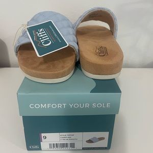 Cliffs by White Mountain Tiptop Light Blue Sandals